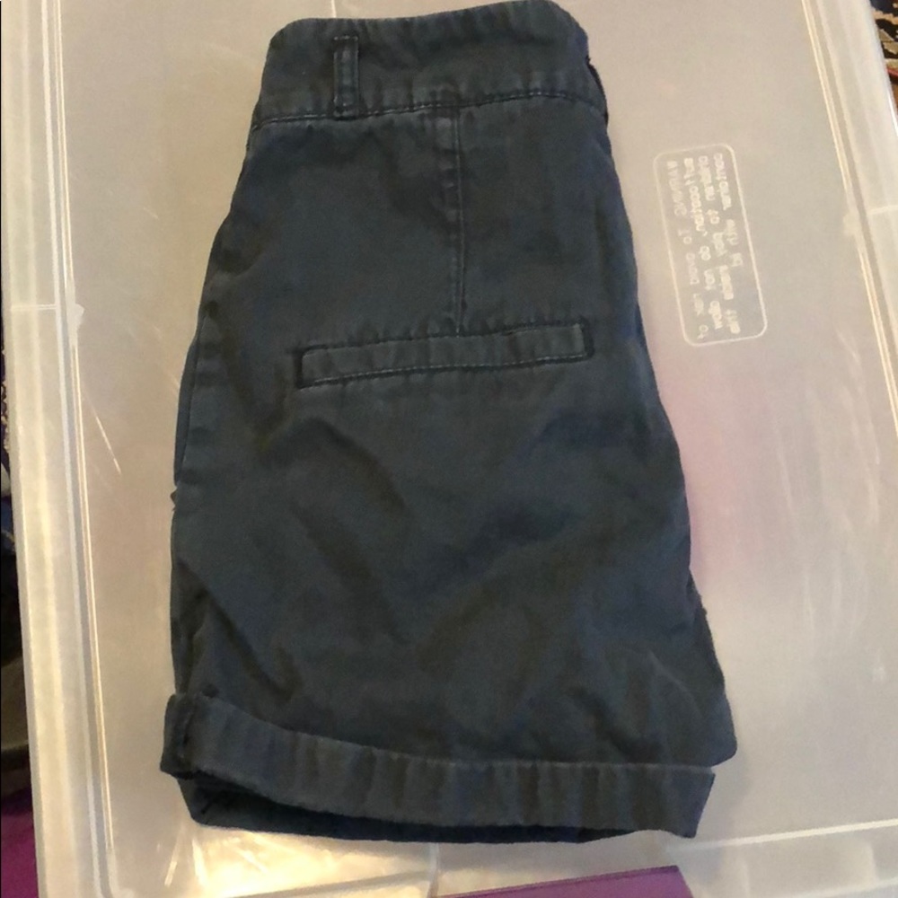 Shorts - Picture 3 of 3